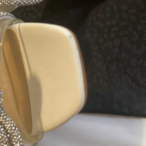 Dream Pairs White Elegant Heels for Weddings - Picture 4 of 6